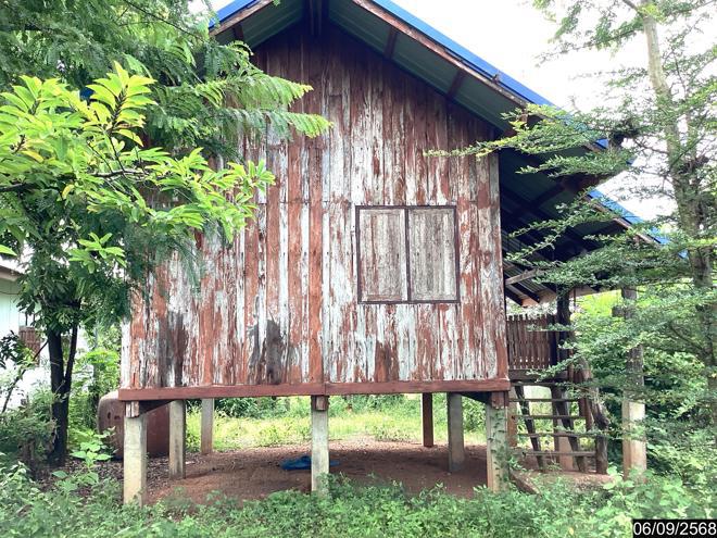 บ้านโพน โพนนาแก้ว สกลนคร